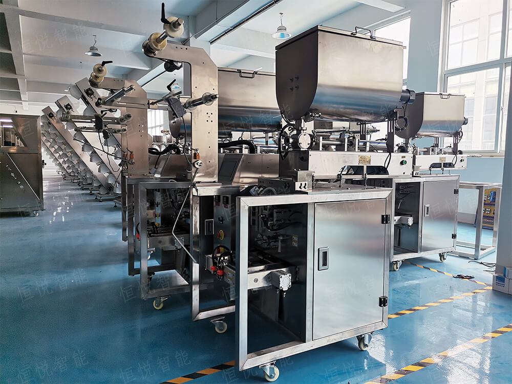 小型袋裝醬料午夜精品福利视频